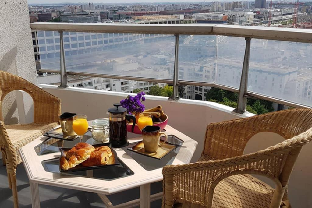 Beau Studio Renove 30M2 Balcon Vue Paris+Parking Διαμέρισμα Εξωτερικό φωτογραφία