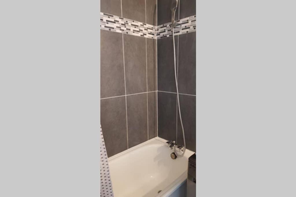 Beau Studio Renove 30M2 Balcon Vue Paris+Parking Διαμέρισμα Εξωτερικό φωτογραφία