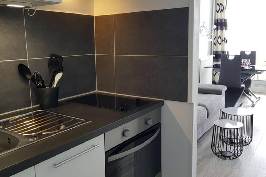Beau Studio Renove 30M2 Balcon Vue Paris+Parking Διαμέρισμα Εξωτερικό φωτογραφία